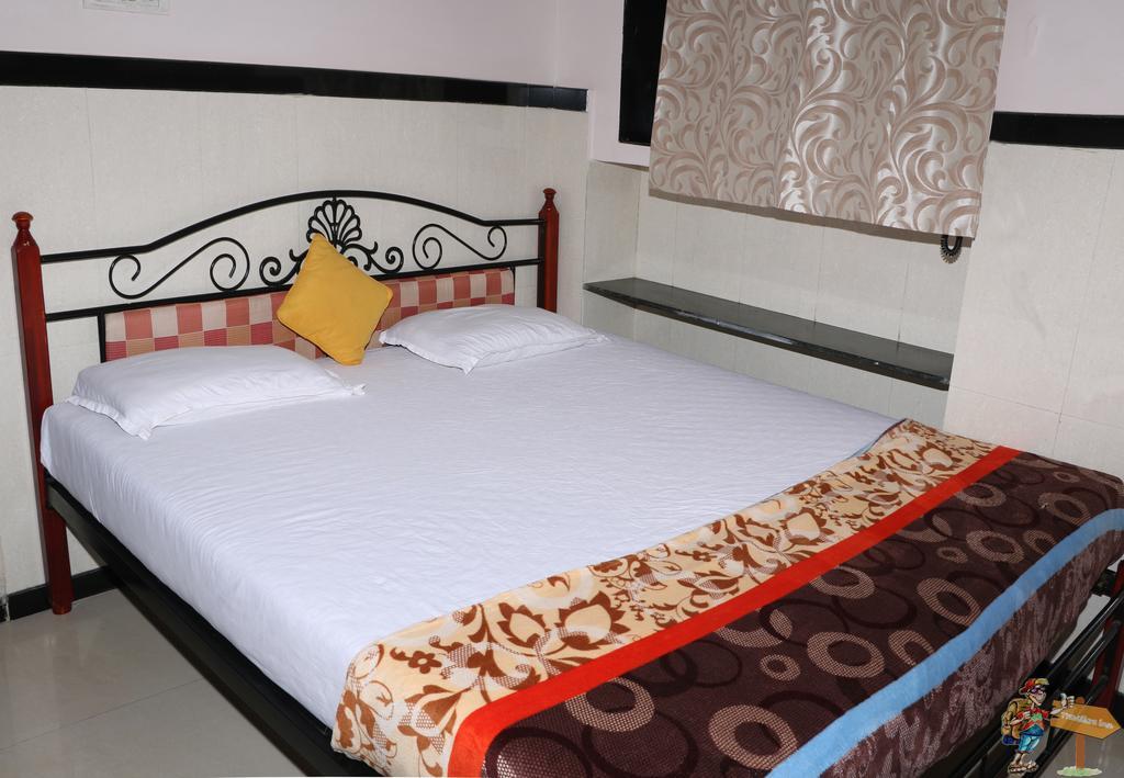 מומביי Traveller'S Inn Hotel - Fort מראה חיצוני תמונה