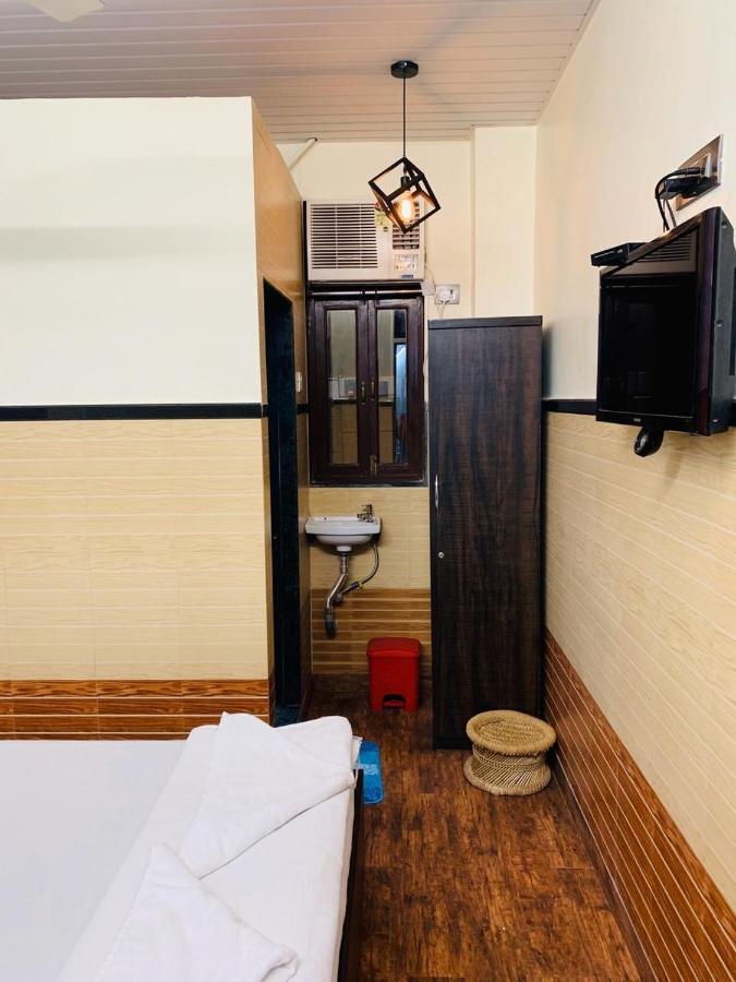 מומביי Traveller'S Inn Hotel - Fort מראה חיצוני תמונה