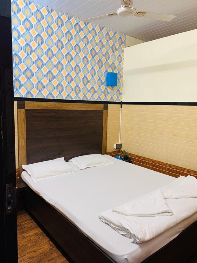 מומביי Traveller'S Inn Hotel - Fort מראה חיצוני תמונה